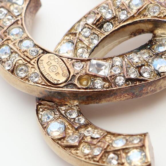 CHANEL White Logo Brooch